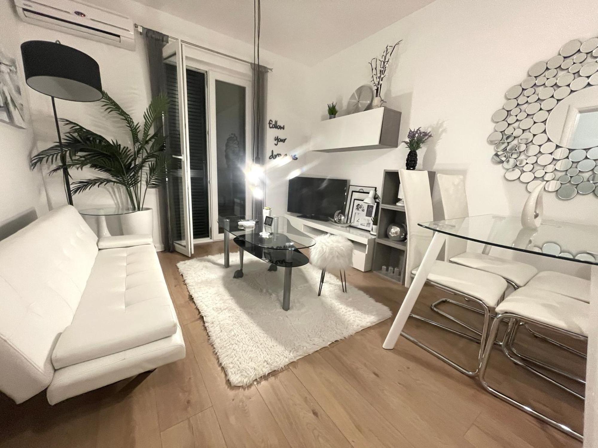 Apartment New Chic Supetar Exteriör bild